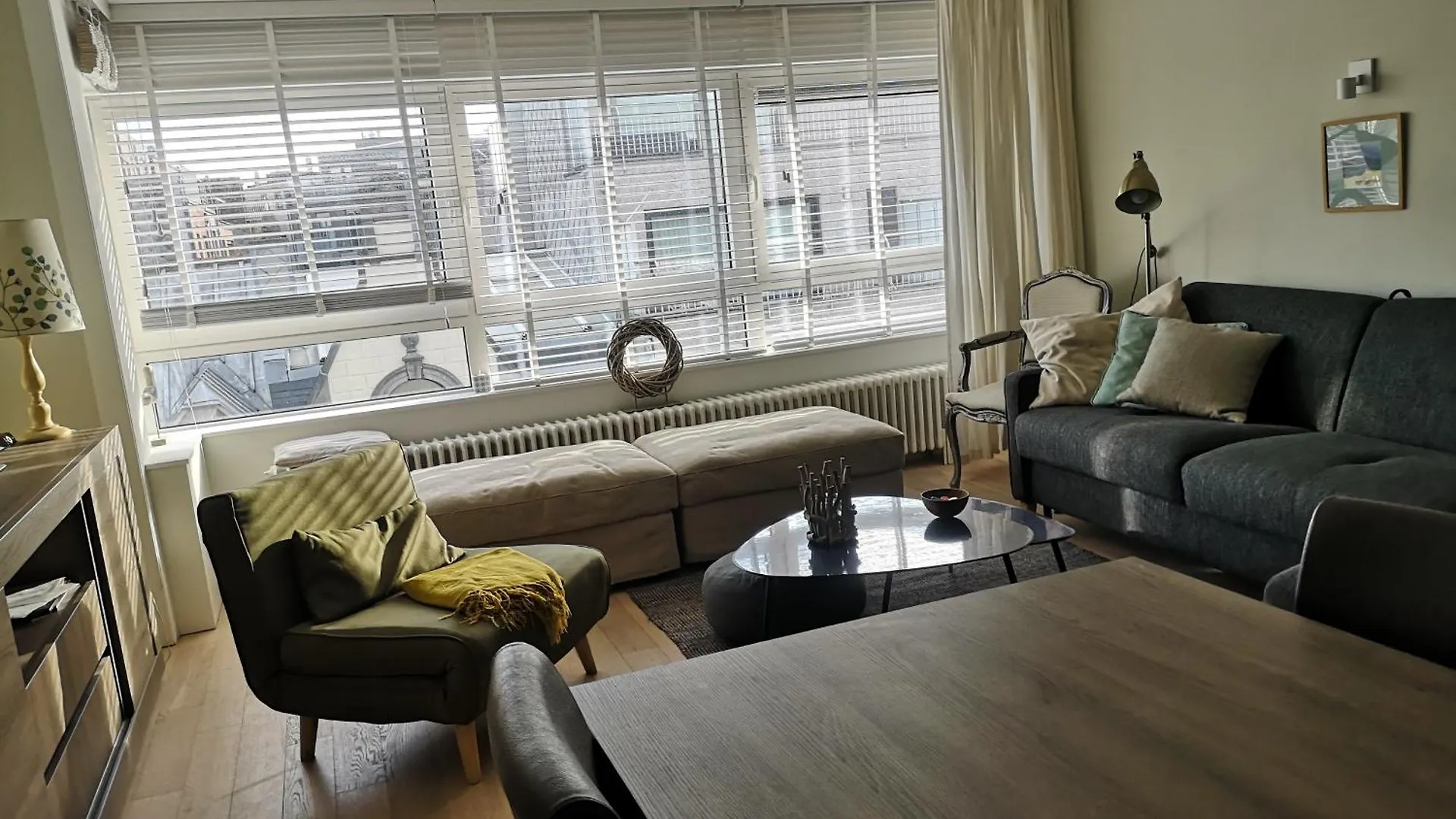 Apartment Luxurious T3 Garage, View On The Noordzee, 2-6 P Baby In Ostend Plein Center Belgium